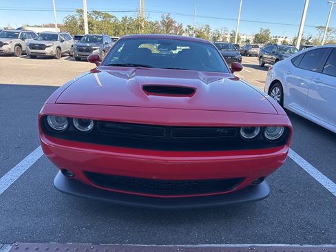 Used 2019 Dodge Challenger R/T w/ Blacktop Package image 2