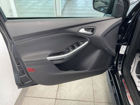 Used 2013 Ford Focus ST FWD image 9