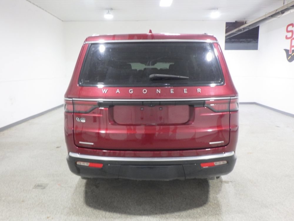 Used 2022 Jeep Wagoneer Series II AWD/4WD image 3