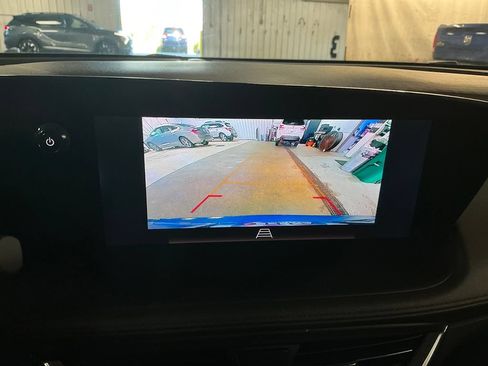 Used 2024 Buick Encore GX Avenir w/ Avenir Convenience Package AWD/4WD image 23