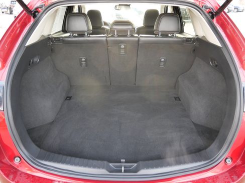 Used 2021 MAZDA CX-5 Touring image 18