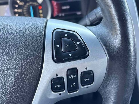 Used 2013 Ford Explorer XLT FWD image 14