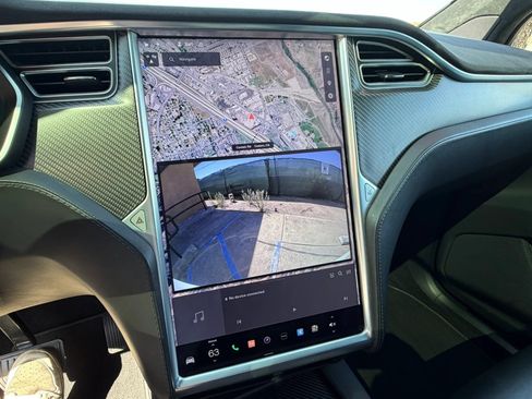 Used 2017 Tesla Model X 75D AWD/4WD image 14