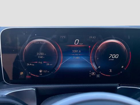 Used 2020 Mercedes-Benz GLB 250 w/ Premium Package image 37