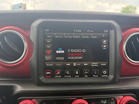 Certified 2022 Jeep Wrangler Unlimited Rubicon w/ Cold Weather Group AWD/4WD image 21
