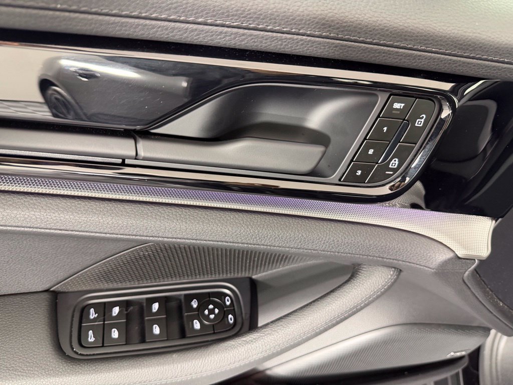 Certified 2026 Porsche Panamera RWD image 17