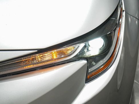 Certified 2026 Toyota Corolla LE w/ LE Premium Package FWD image 8