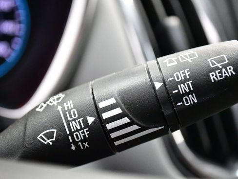 Used 2023 Chevrolet Equinox LS w/ LS Convenience Package image 20