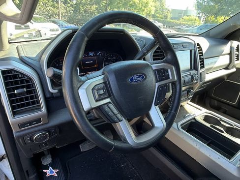 Used 2019 Ford F250 Lariat w/ Lariat Value Package AWD/4WD image 10
