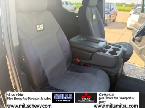 Used 2022 Chevrolet Silverado 1500 LT AWD/4WD image 23