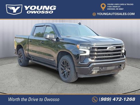 Used 2025 Chevrolet Silverado 1500 High Country w/ Midnight Edition AWD/4WD image 2