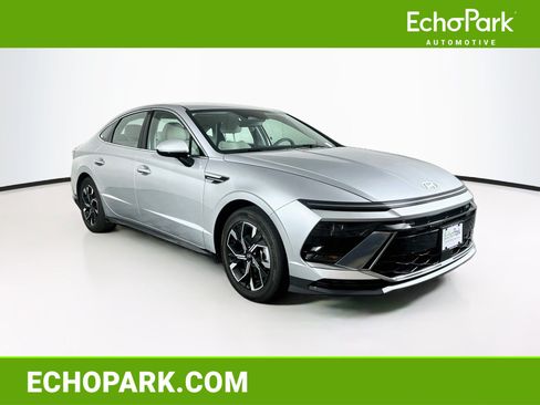 Used 2025 Hyundai Sonata SEL FWD image 1