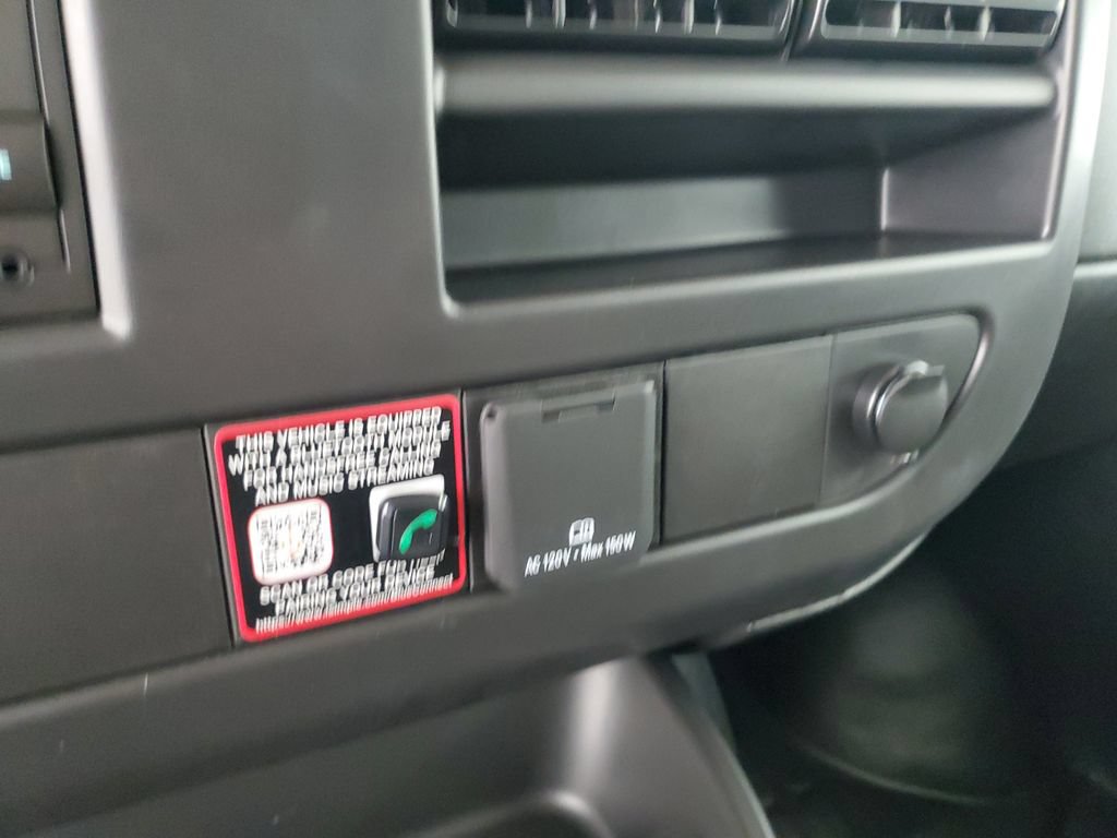 New 2026 Chevrolet Express 2500 Extended w/ Communications Package RWD image 20