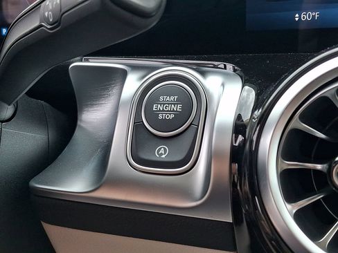 New 2026 Mercedes-Benz GLB 250 4MATIC image 17