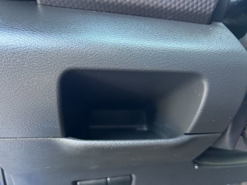 Used 2020 Nissan Kicks SV image 24