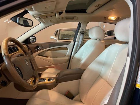 Used 2006 Jaguar S-TYPE 3.0 image 47