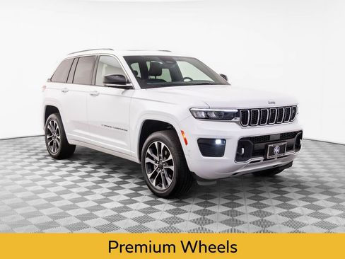 Used 2022 Jeep Grand Cherokee Overland w/ Adv Protech Group III image 7