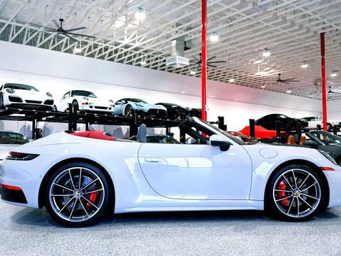 Used 2024 Porsche 911 Carrera 4S AWD/4WD image 14