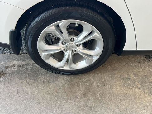 Used 2024 Honda Accord LX image 37