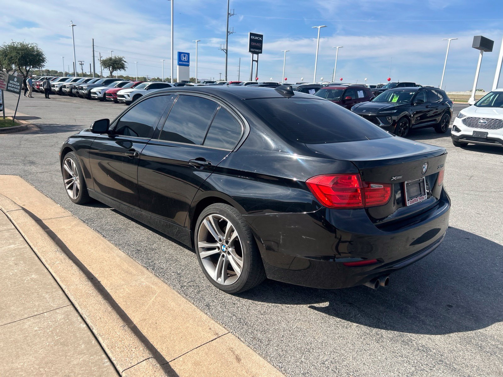 Used 2015 BMW 328i xDrive Sedan AWD/4WD image 7