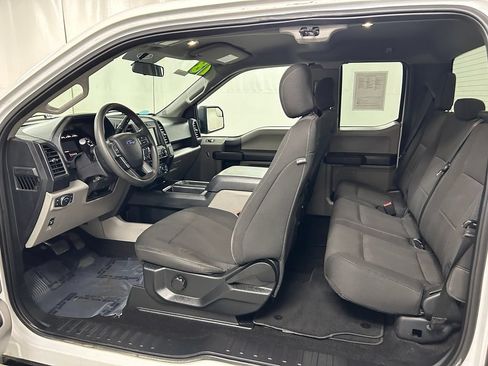 Used 2018 Ford F150 XL w/ Equipment Group 101A Mid AWD/4WD image 14