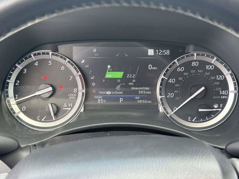 Used 2022 Toyota Highlander XSE FWD image 29