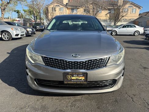 Used 2016 Kia Optima EX w/ Premium Package image 2