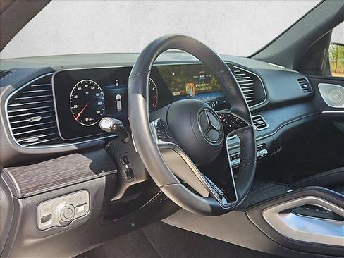 Certified 2026 Mercedes-Benz GLE 350 4MATIC w/ Winter Package image 10