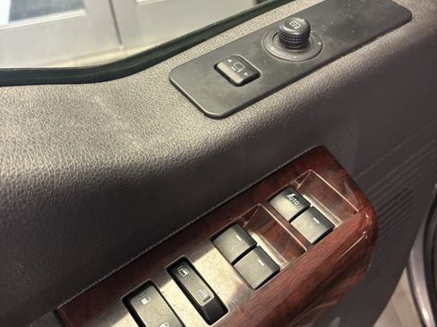 Used 2009 Ford F350 Lariat image 8