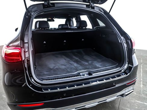 Certified 2025 Mercedes-Benz GLC 300 GLC 300 SUV image 23