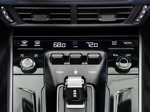 Used 2025 Porsche 911 Carrera image 19