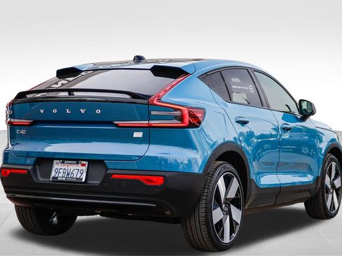 Used 2023 Volvo C40 P8 Recharge Ultimate image 8