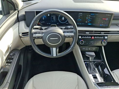 Certified 2025 Hyundai Tucson SEL image 21