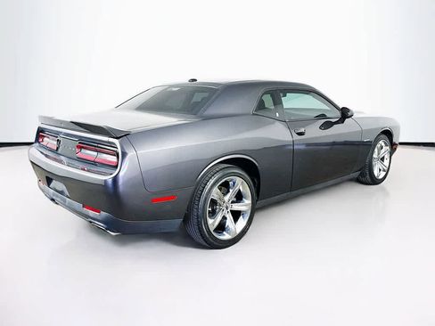 Used 2018 Dodge Challenger R/T image 24