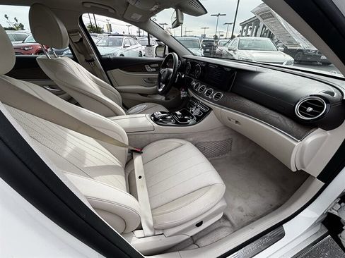 Used 2017 Mercedes-Benz E 300 image 17