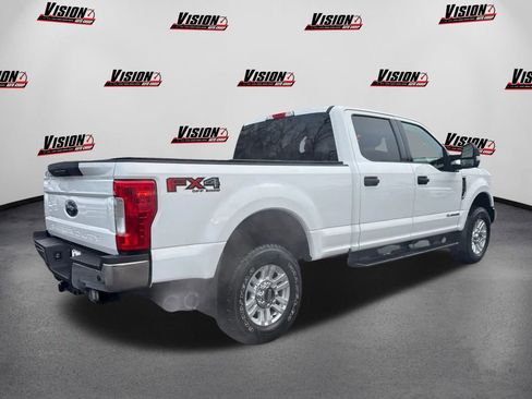 Used 2019 Ford F250 XLT w/ XLT Value Package image 2
