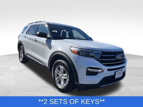 Certified 2023 Ford Explorer XLT w/ Equipment Group 202A image 8