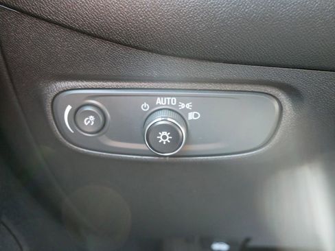 Used 2023 Chevrolet Equinox LS w/ LS Convenience Package AWD/4WD image 35