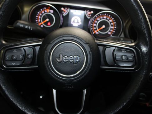Used 2021 Jeep Gladiator Sport image 30