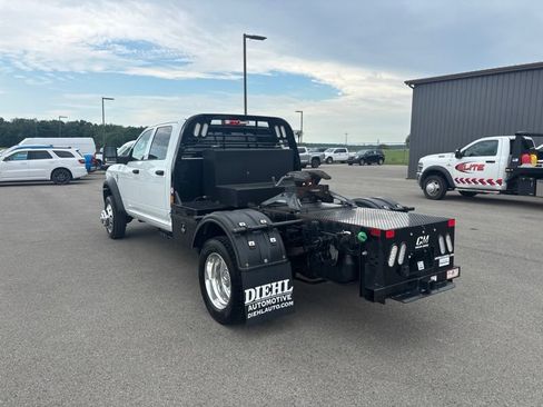 Used 2024 RAM 5500 Tradesman w/ Chrome Appearance Group AWD/4WD image 5