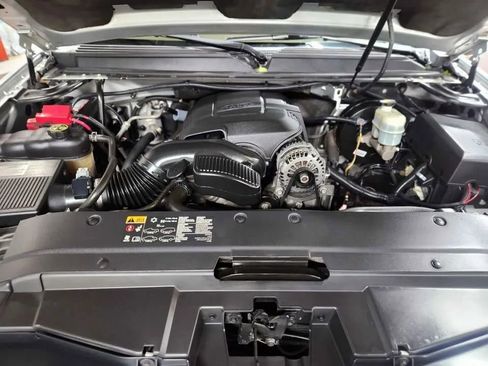 Used 2013 Chevrolet Avalanche LT w/ Texas Edition image 13