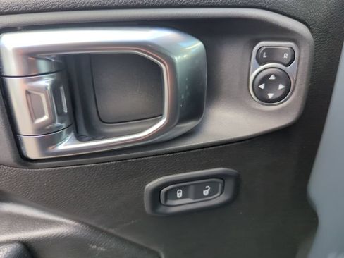 Used 2025 Jeep Wrangler Unlimited Rubicon 4xe w/ Safety Group AWD/4WD image 37