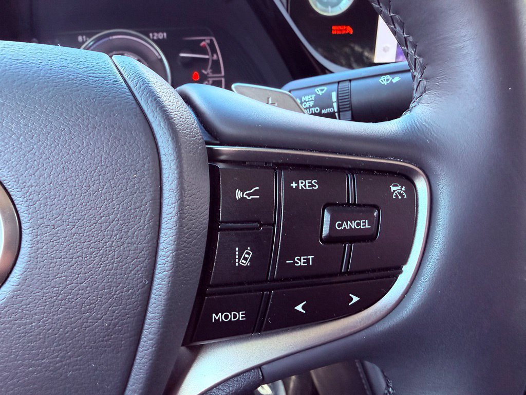 Certified 2023 Lexus ES 300h w/ Premium Package FWD image 21