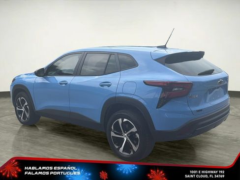 Used 2024 Chevrolet Trax RS w/ Driver Confidence Package FWD image 4