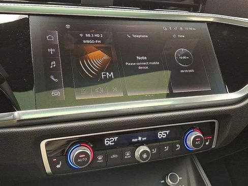 New 2025 Audi Q3 2.0T Premium image 11