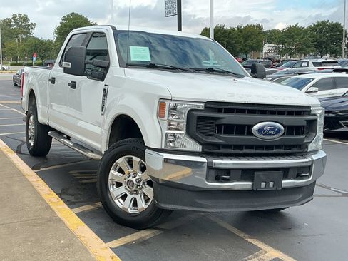 Used 2020 Ford F250 XL w/ Power Equipment Group AWD/4WD image 2