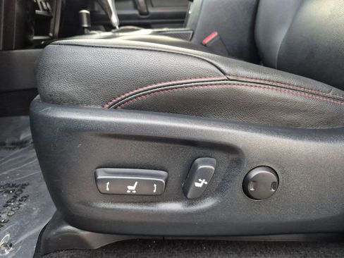 Used 2024 Toyota 4Runner TRD Off-Road Premium image 11