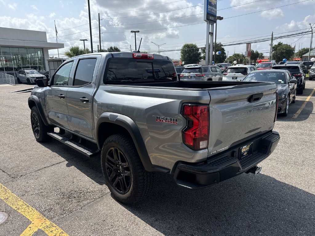 Used 2026 Chevrolet Colorado Trail Boss w/ LPO, Skid Plate Package AWD/4WD image 6