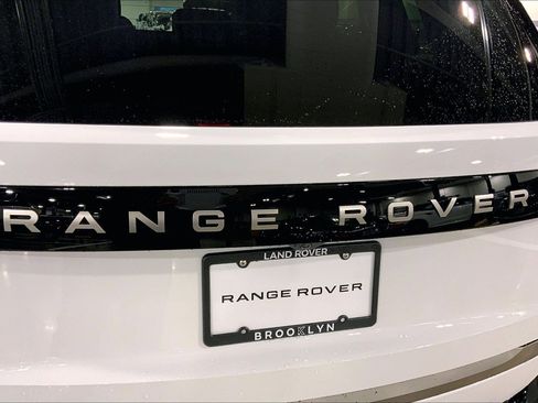 New 2025 Land Rover Range Rover SE image 15