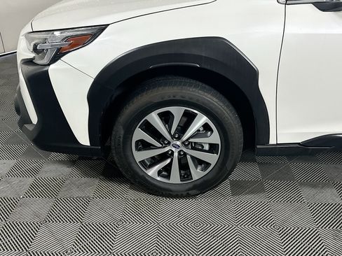Used 2023 Subaru Outback Premium AWD/4WD image 11